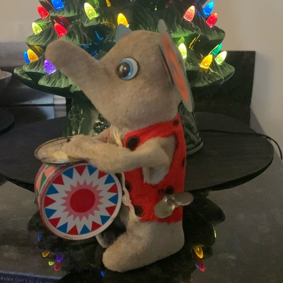 Vintage Mechanical Wind Up Drum
Playing Elephant / Japan Toy
Works - Picture 3 of 8